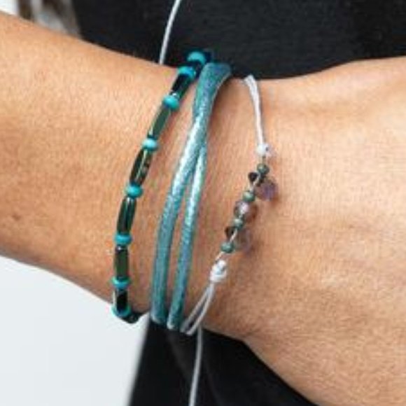 Holographic Hike - Blue - Bracelet